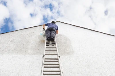 Peinture extérieure à Santans — façades et ravalement